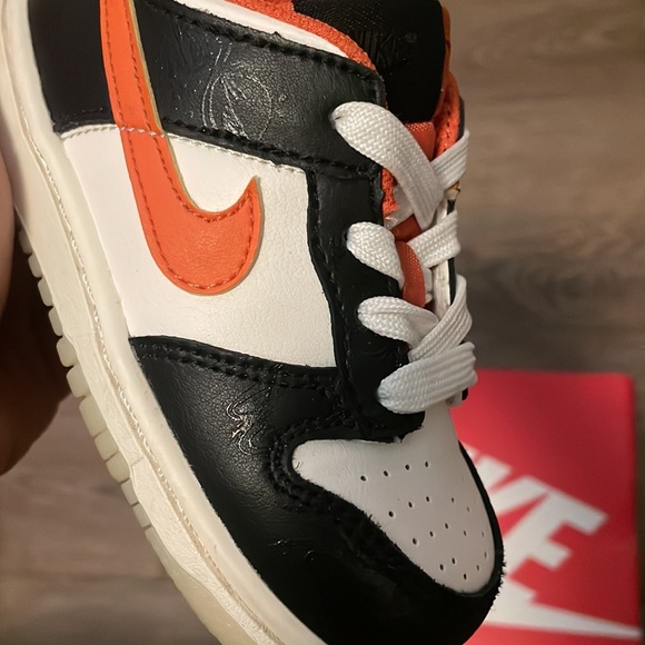 Nike dunks (Halloween edition) - Picture 4 of 8